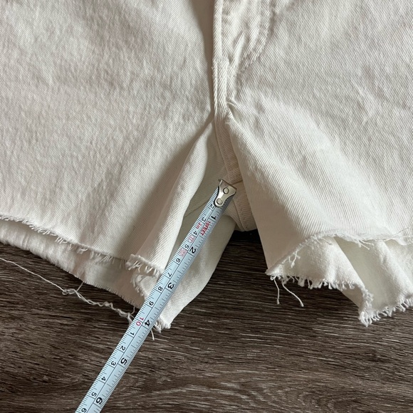 Abercrombie & Fitch the 4” mom short high rise white - Picture 8 of 9